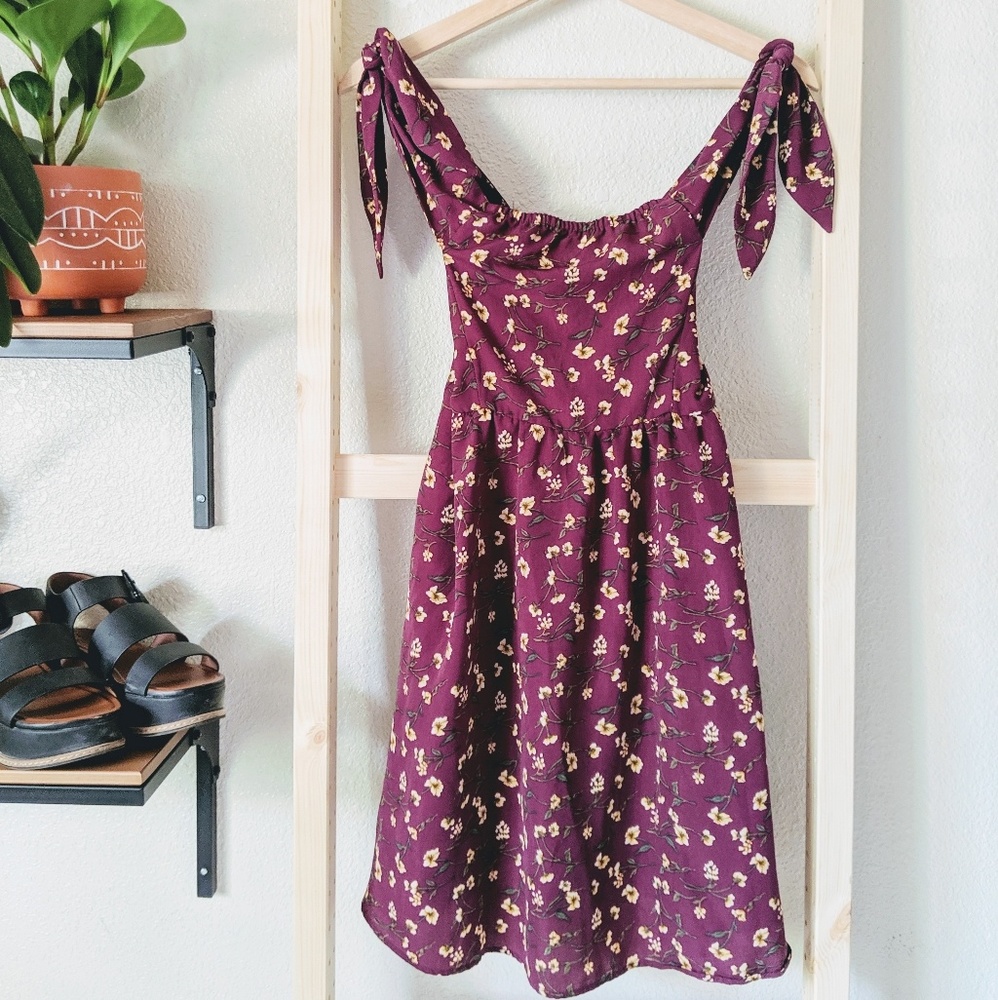 Xhiliration Off-shoulder Maroon Floral Dress
